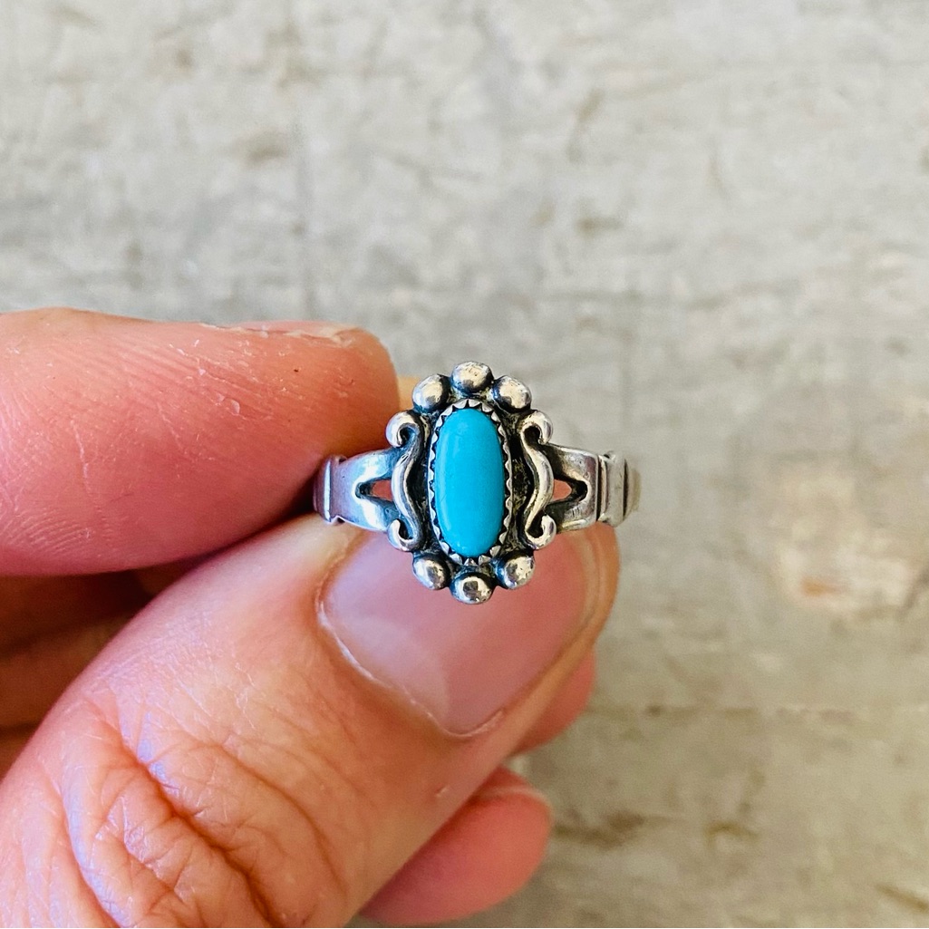 Southwestern Style Vintage Sterling Silver Turquoise Ring 45$